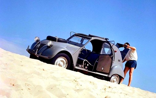 Citroën 2CV Sahara (1a)