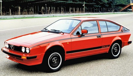 Alfa Romeo GTV ph.2 GRAND PRIX (1)
