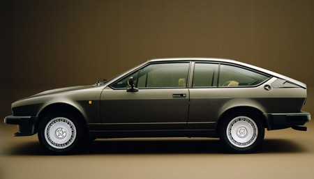 Alfa Romeo GTV6 (1)