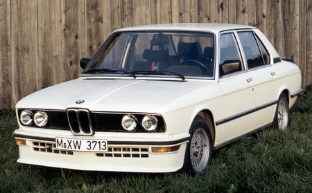 BMW E12 535i (2)