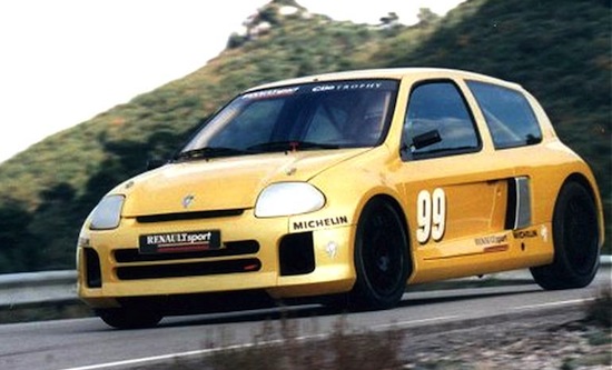 Renault Clio V6 Ph.1 Trophy (4)