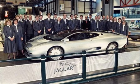 Jaguar XJ220 Concept (2)